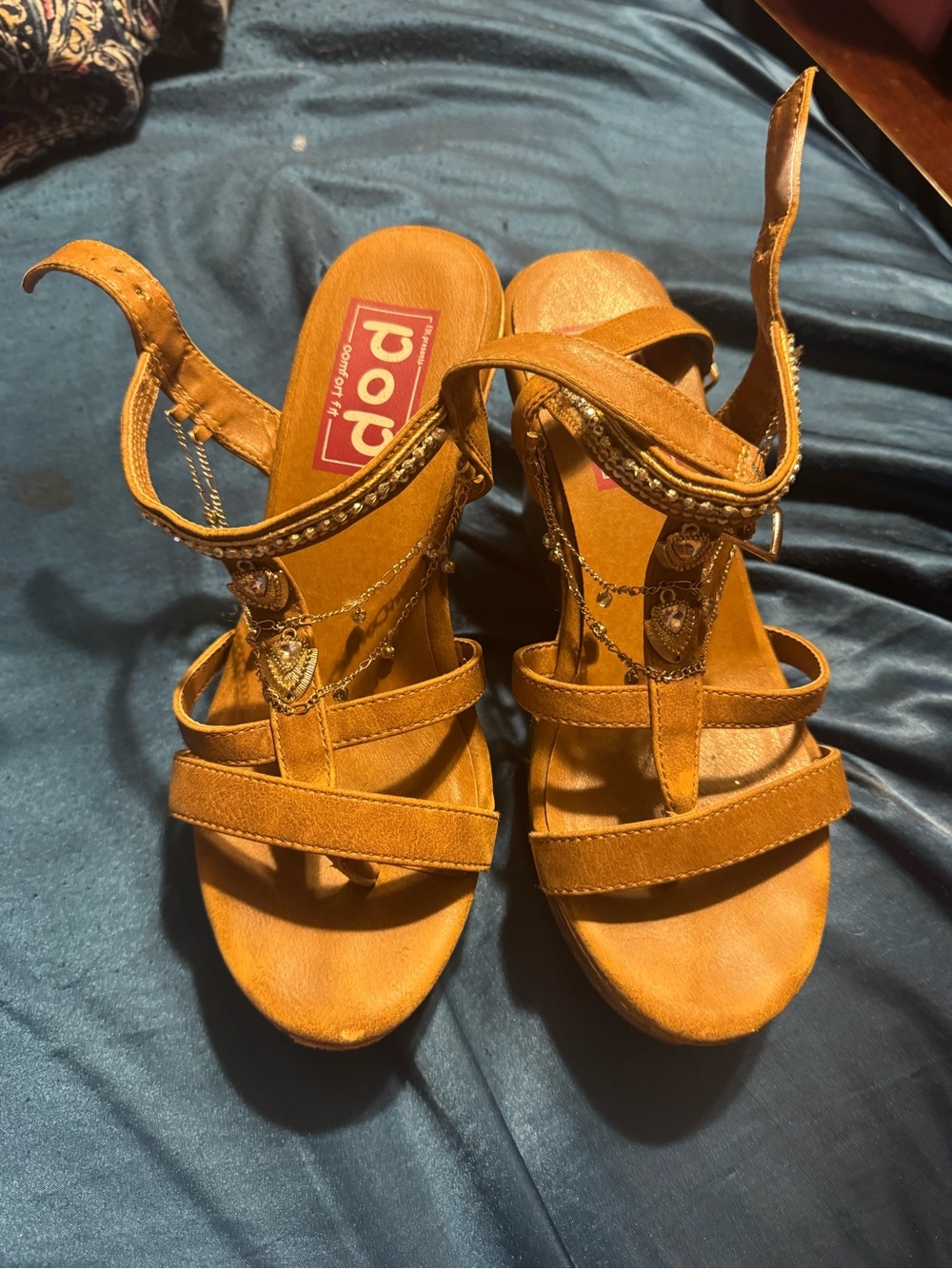 Womens Size 6.5M Pop Tan Embellished Strappy  Sandals
